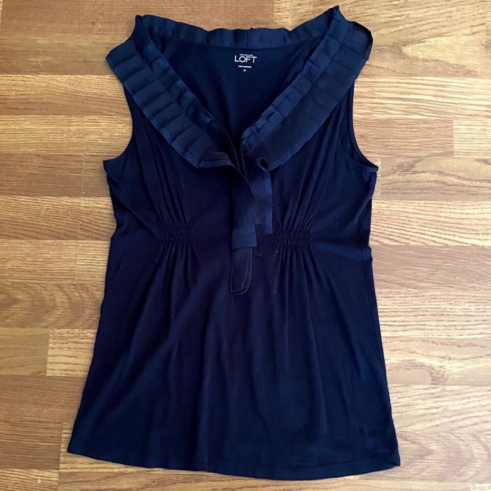 Loft Maternity Ruffle V-Neck Top - Picture 4 of 4